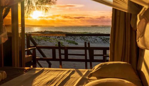 Bungalow - Water Front 