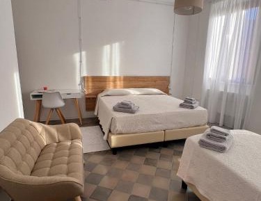 Quadruple Room with Private Bathroom