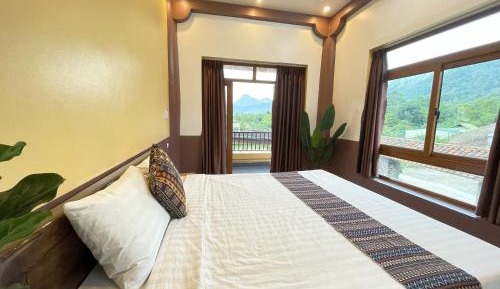 Double Room with Mountain View