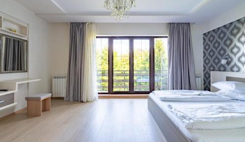 Deluxe Double Room with Balcony