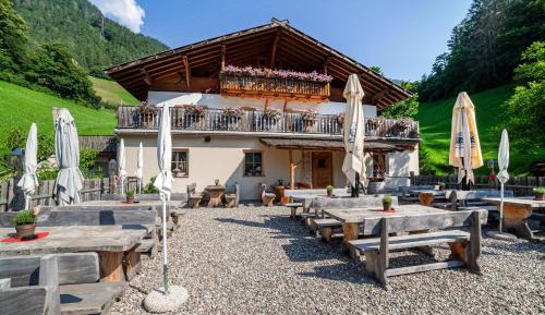 Three-Bedroom Superior Apartment