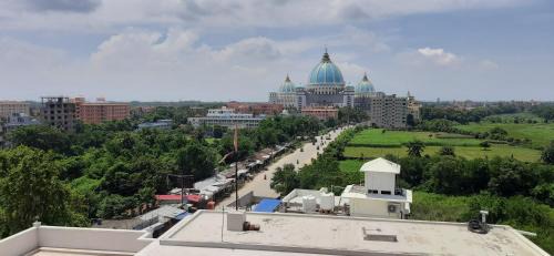 Classic One-Bedroom Apartment with King Bed