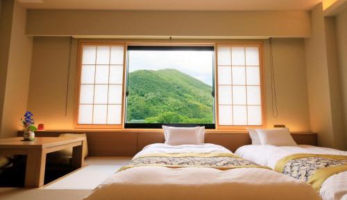 Family Room with Shower