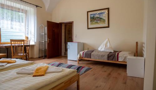 Triple Room with Private Bathroom