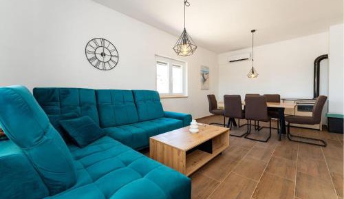 Three-Bedroom Vacation Home 