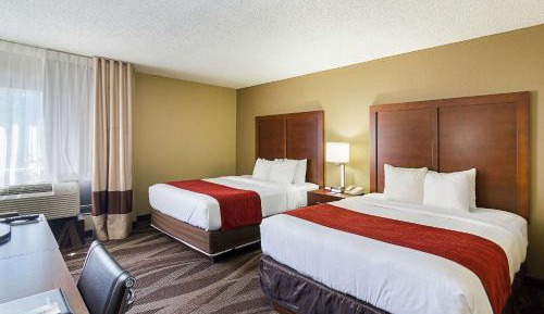 Queen Room with Two Queen Beds - Accessible/Non-Smoking 