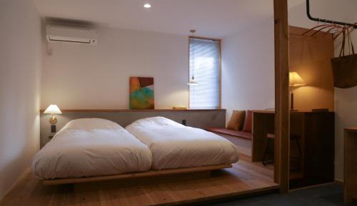 Twin Room with Shared Bathroom