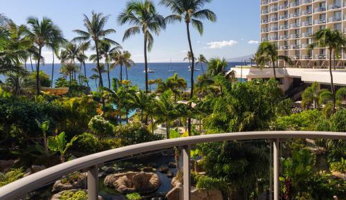 Kukahi  – Queen Room with Two Queen Beds and Premium Resort View