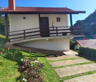 Chalé com Banheira de Hidromassagem e Varanda