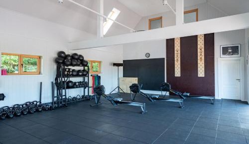 Twin Room with Private Bathroom