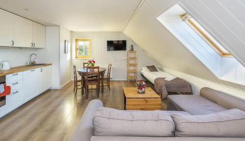 Triple Room with Private Bathroom