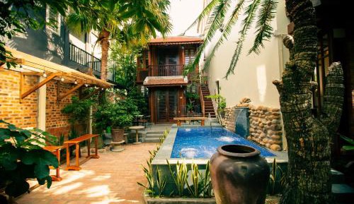 Deluxe Double or Twin Room with Garden View