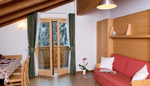 Superior One-Bedroom Apartment