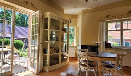 One-Bedroom Apartment with Terrace