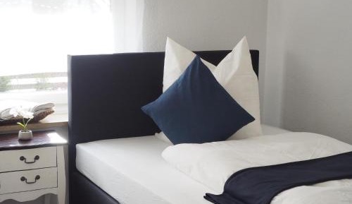 Villa with Garden View