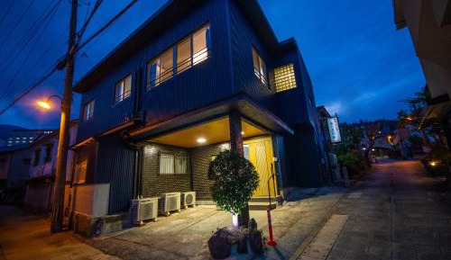 Quadruple Room with Shared Bathroom