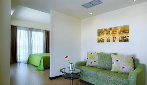 Junior Suite with Mountain View