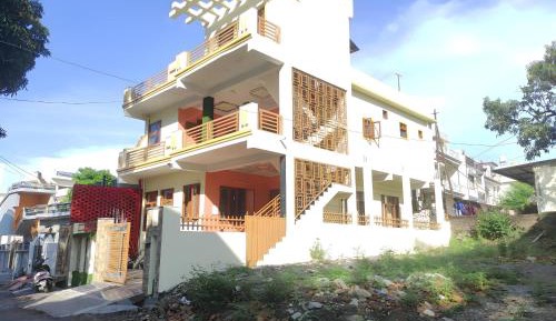 Two-Bedroom Apartment with Balcony and Terrace