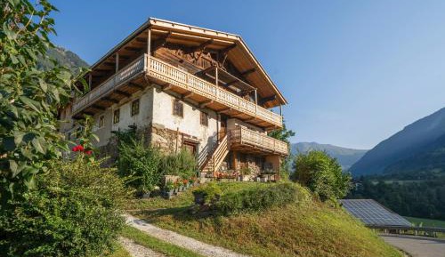 Three-Bedroom Superior Apartment