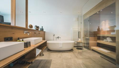 Spa Suite with Sauna