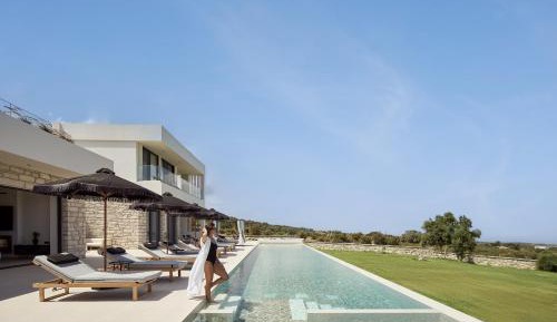 Gavras Exclusive Villa I, 2 Pools, Gym & Sea View 