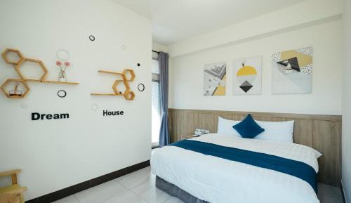 Queen Room with Balcony