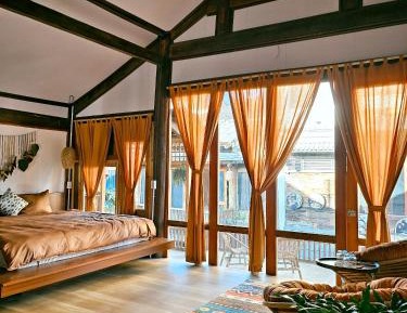 King Room with Balcony