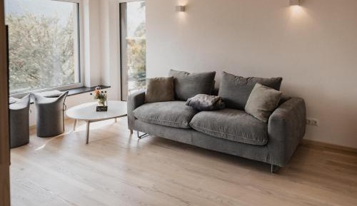 Two-Bedroom Apartment with Shower 