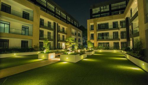 Three-Bedroom Apartment with Balcony