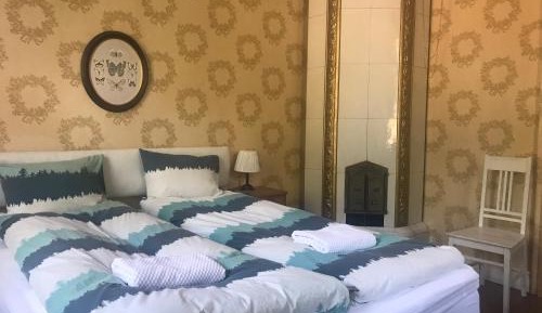 Double Room with Shared Toilet