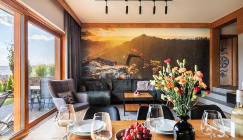 Two-Bedroom Apartment with Lake View