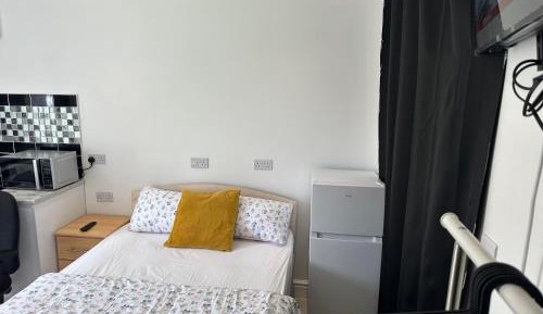 Deluxe Double Room with Shower