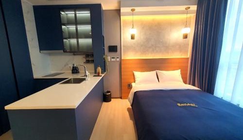 Double or Twin Room with City View