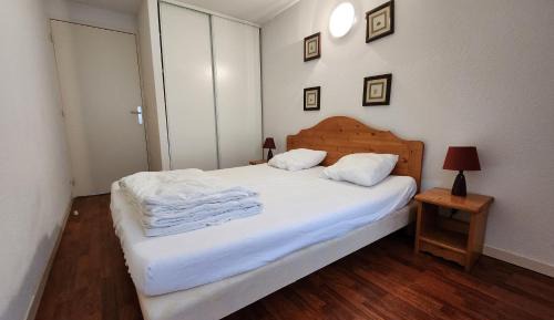 Apartment with Mountain View