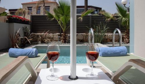 Junior Suite with Private Pool