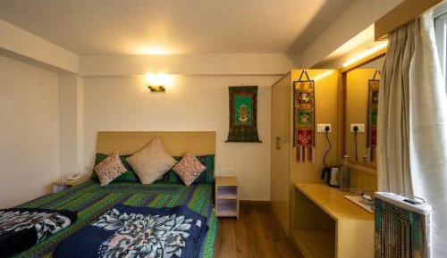 Deluxe Double Room with Mountain View