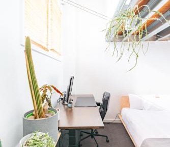 Apartment with Shower