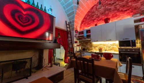 Two-Bedroom Deluxe Apartment