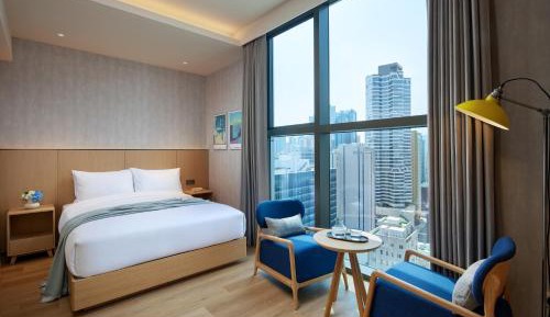 Superior Queen Town View (10F - 19F)