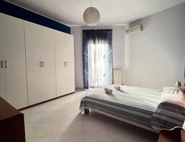 One-Bedroom Apartment with Balcony