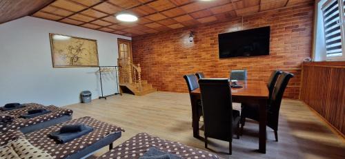 Apartment - Split Level