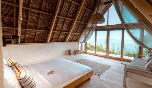 Deluxe Suite with Sea View