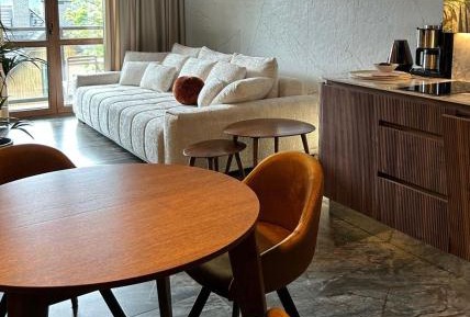 One-Bedroom Apartment with Balcony