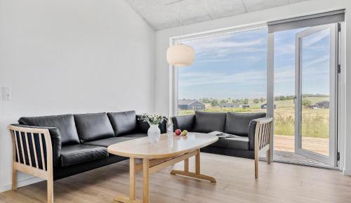 Three-Bedroom Vacation Home 