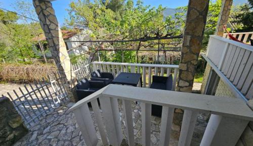 Studio Apartment with Terrace