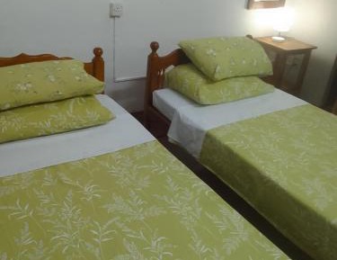 Deluxe Room (1 adult + 2 children)