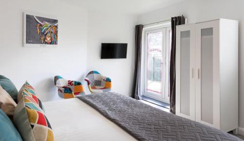 Deluxe Superking or Twin Room with Balcony