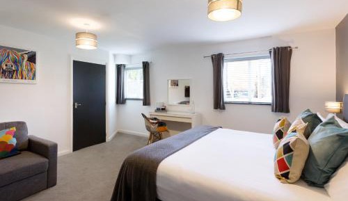 Deluxe Family Room with Sofa Bed