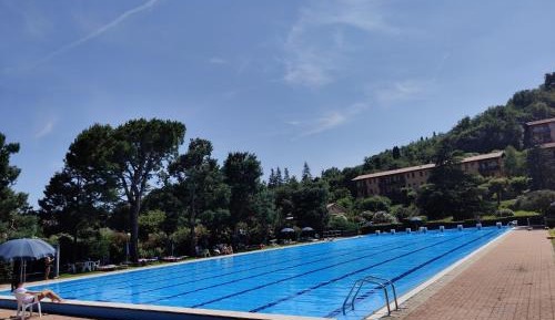 Apartment with Lake View