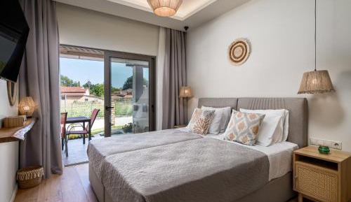 One-Bedroom Apartment with Garden View